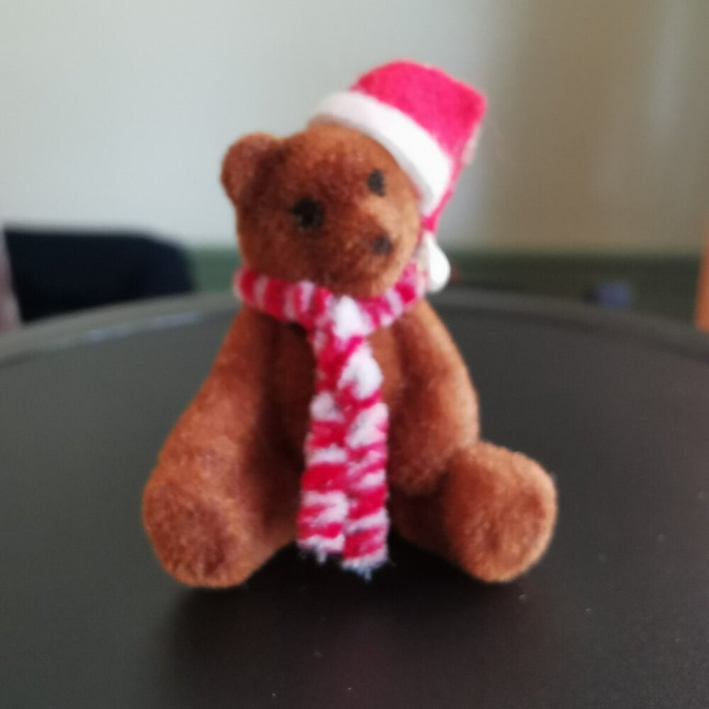 Vintage Miniature Fuzzy Molded Teddy Claus Brooch, 1.3‎ in